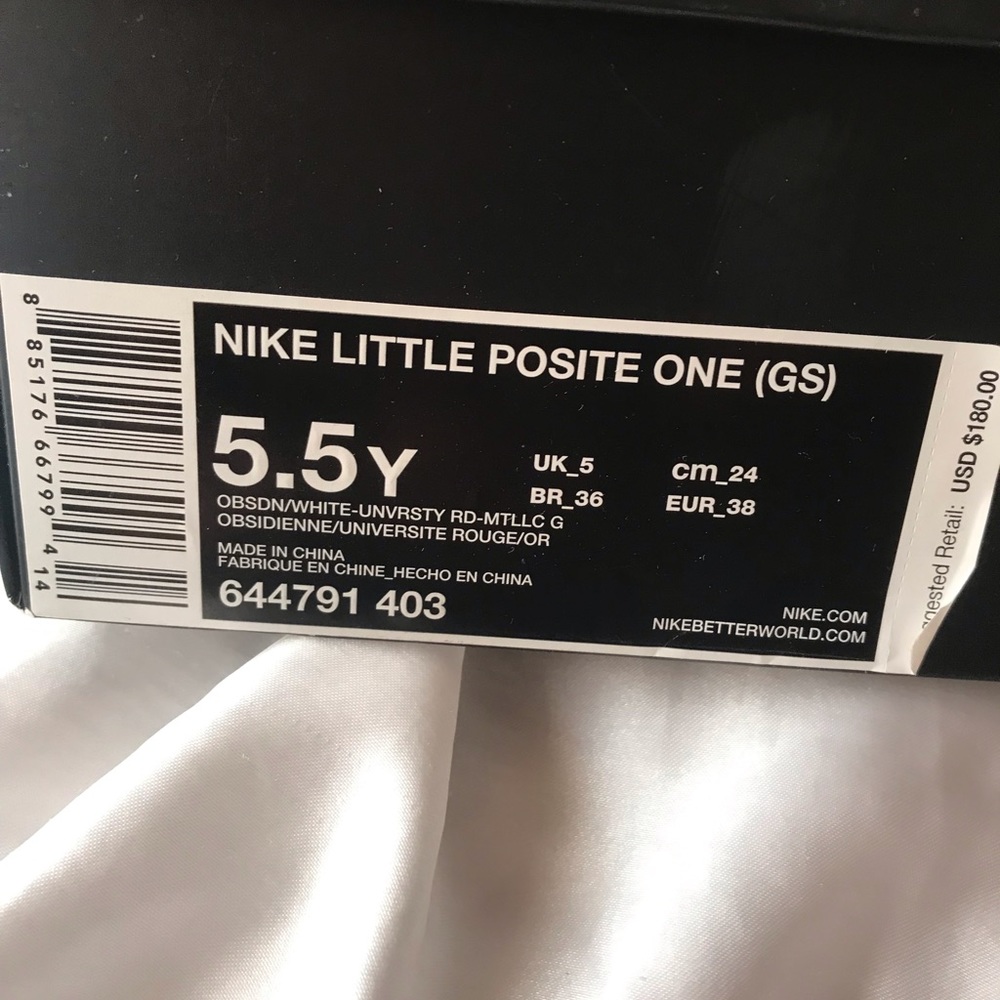 Nike little posite one size 5.5